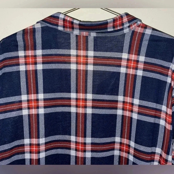 🆓Rich & Beautiful Like You Plaid Button Down Top🆓 - Picture 5 of 8